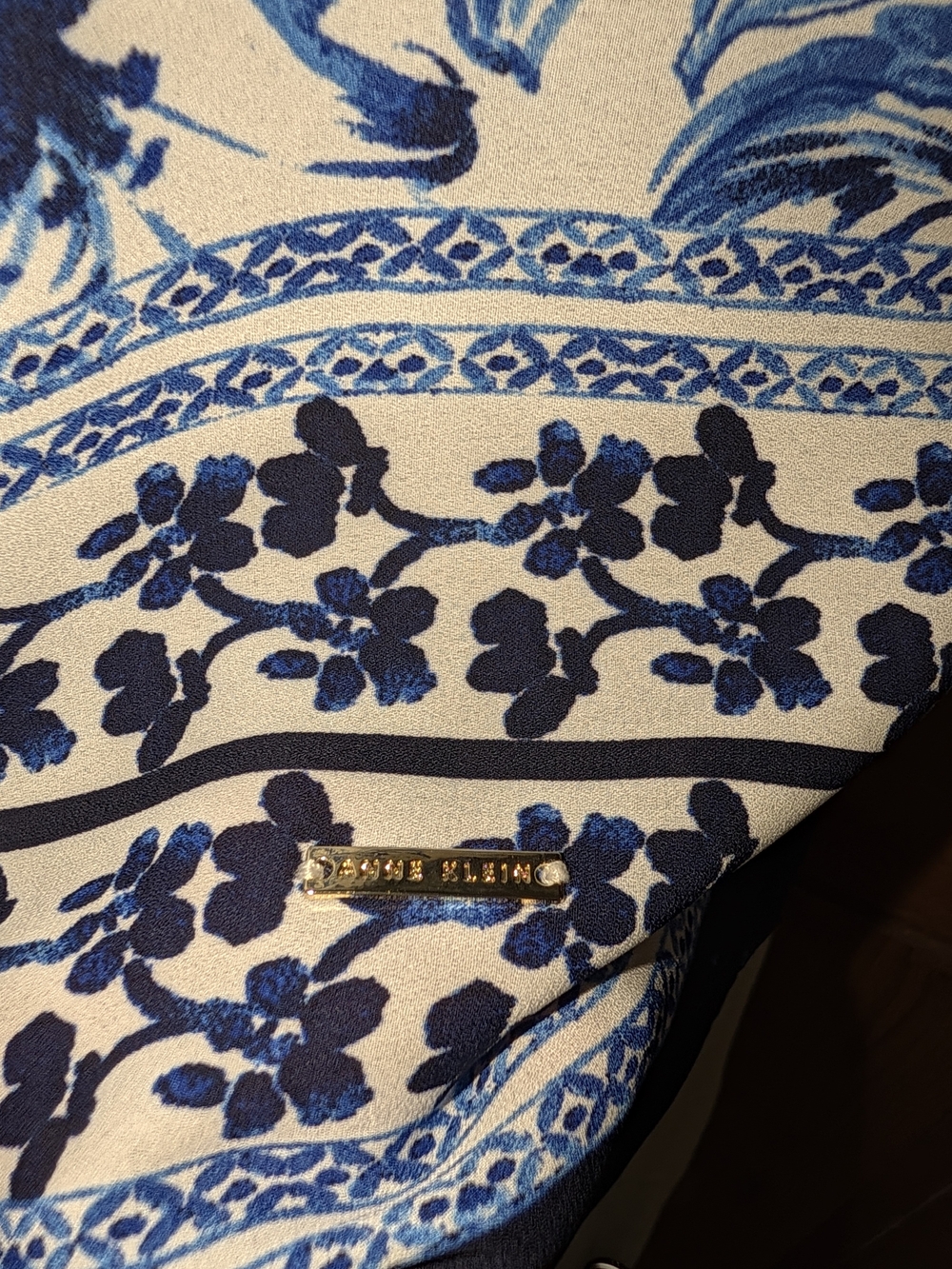 Anne Klein Blue & White Floral Tie-Neck Sleeveless Blouse - Picture 3 of 6